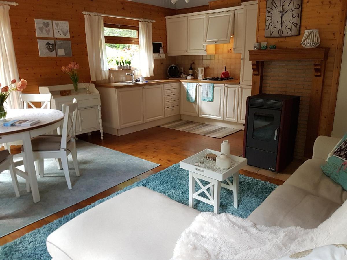 Charme Chalet Zutendaal Buitenkant foto
