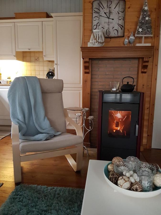 Charme Chalet Zutendaal Buitenkant foto